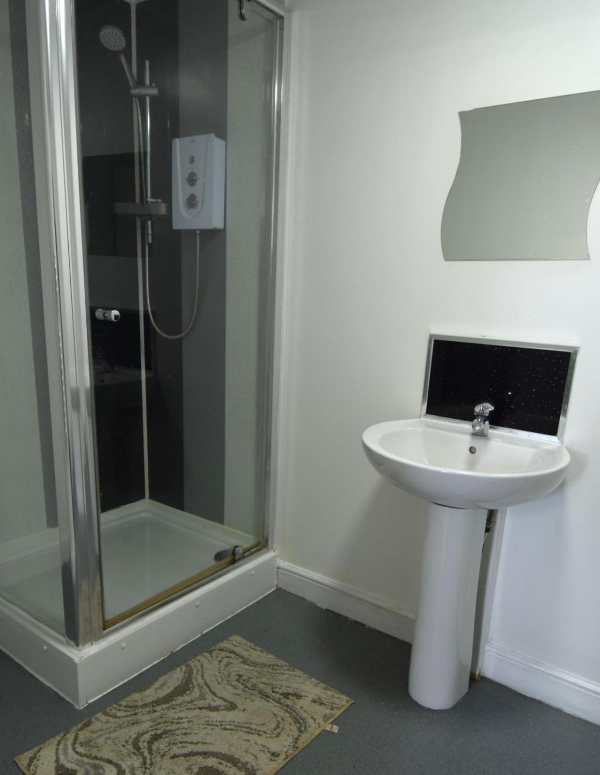 Oyo Victoria Apartments Middlesbrough Esterno foto